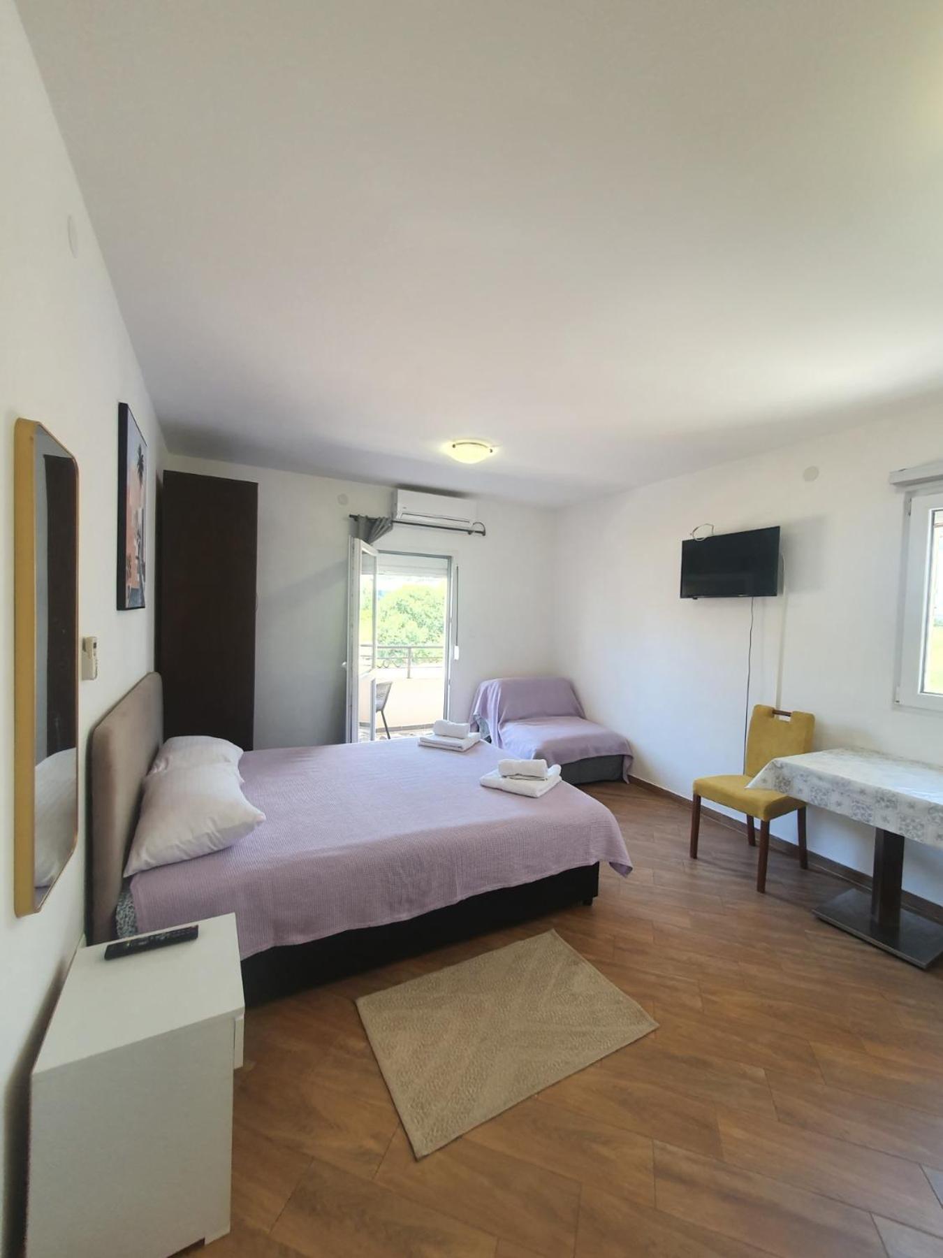 Apartments Luna Бар Экстерьер фото