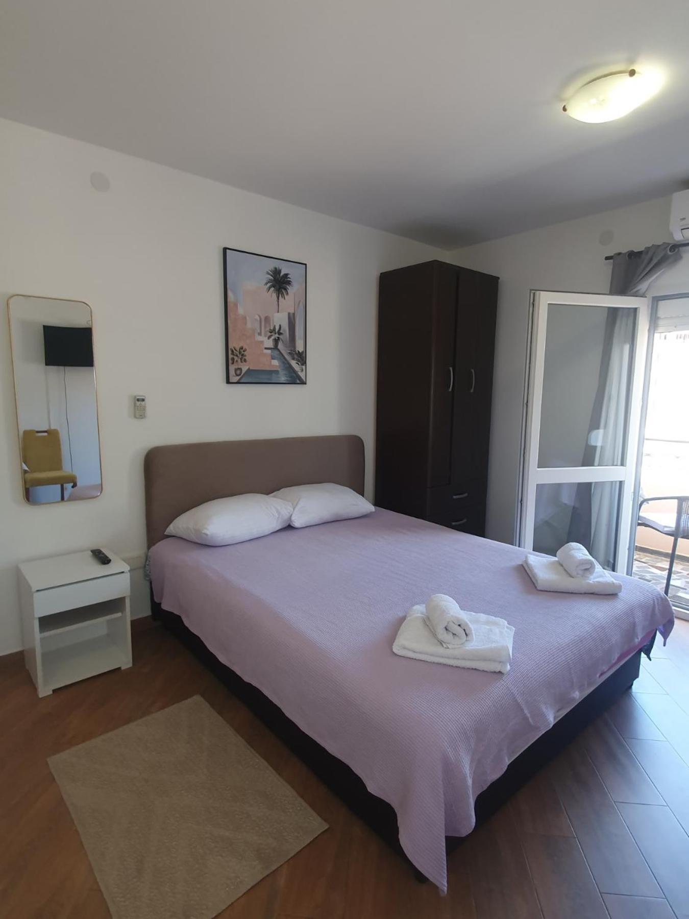 Apartments Luna Бар Экстерьер фото