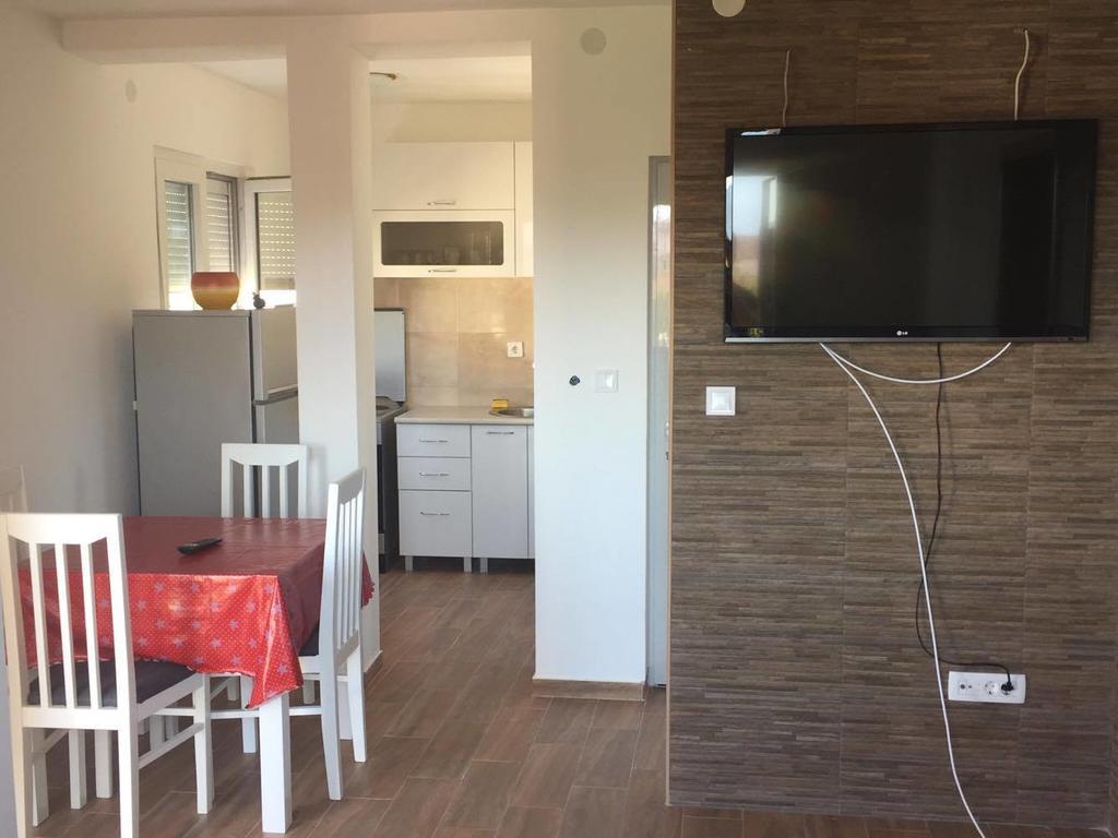 Apartments Luna Бар Экстерьер фото